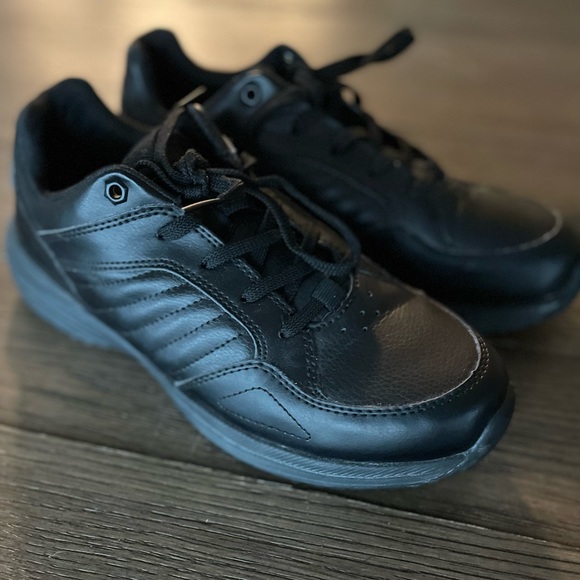 TredSafe slip resistant shoes - Picture 2 of 6